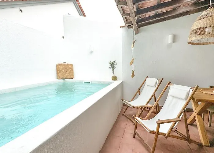 Costa Inn Beach House With Pool By Homeful Homes