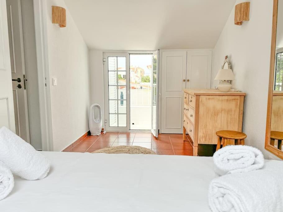 Costa House With Pool By Homeful Homes Costa da Caparica